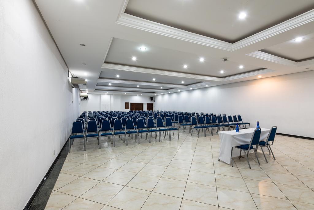 Hotel Guarany Águas de Lindóia Bagian luar foto