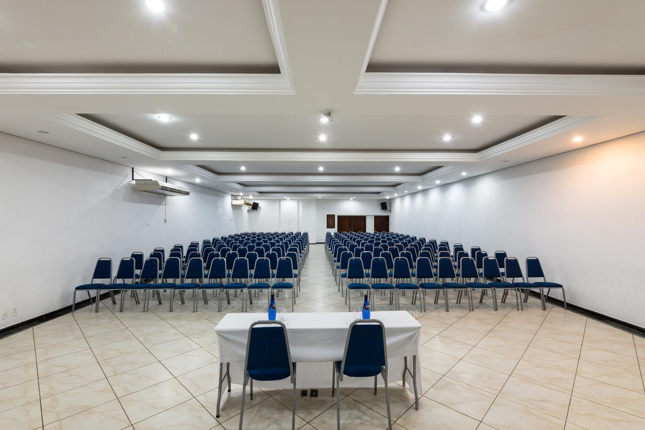 Hotel Guarany Águas de Lindóia Bagian luar foto